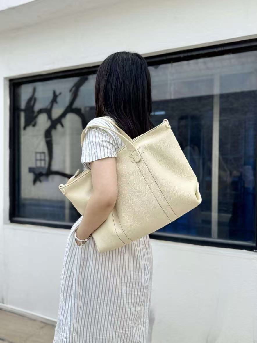 奶昔白