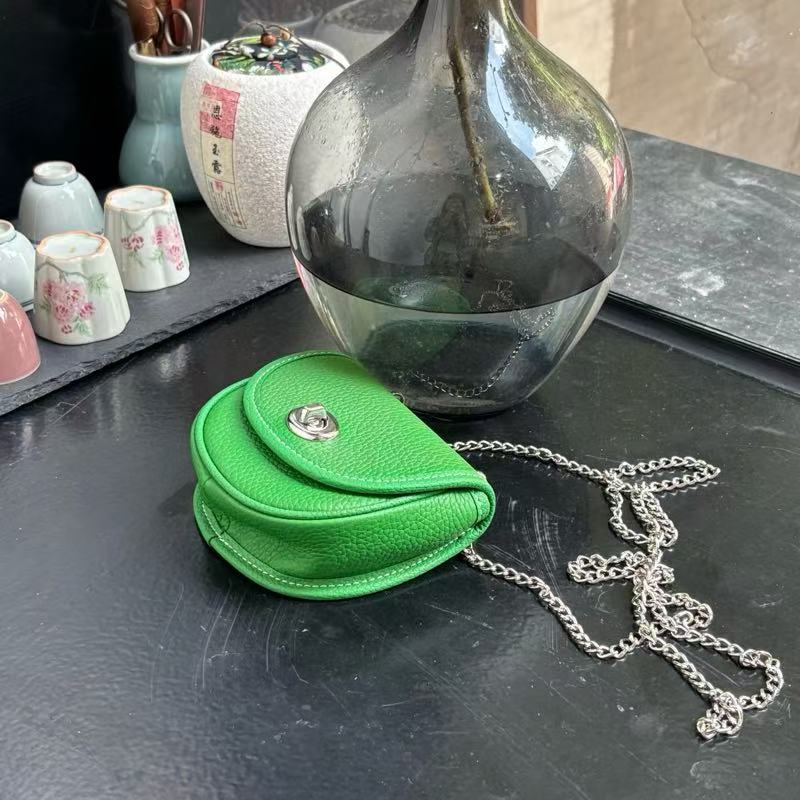 绿色